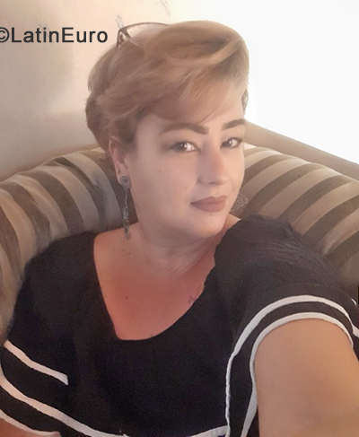 Date this voluptuous Brazil girl Dila from Itai BR11480