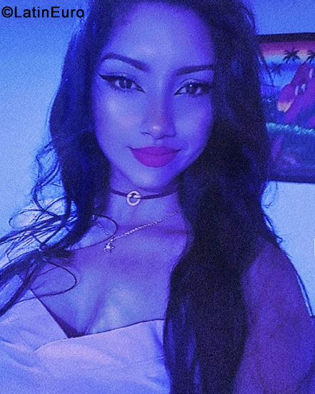 Date this funny Colombia girl Gabriela from Barranquilla CO33464