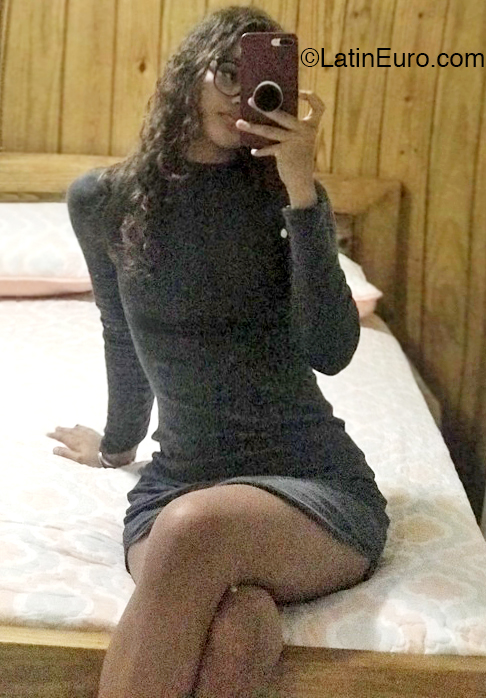 Date this funny United States girl Wilmary from Passaic US21466