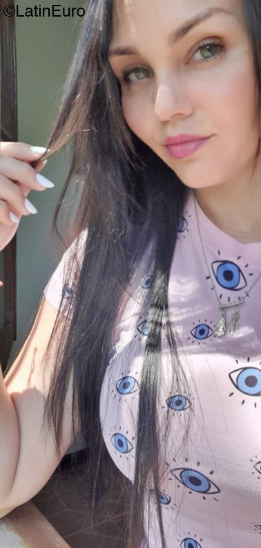 Date this foxy Venezuela girl Lorena from Valera VE4089