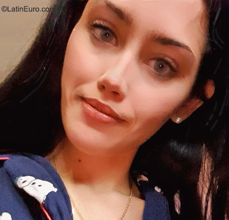 Date this pretty Spain girl Hdh from Alicante ES683