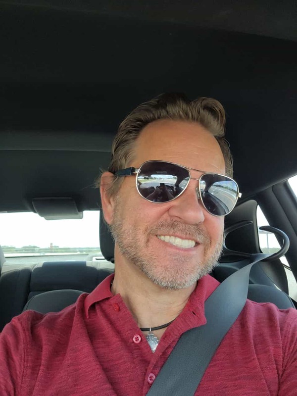 Date this charming United States man Mike from Austin UM81