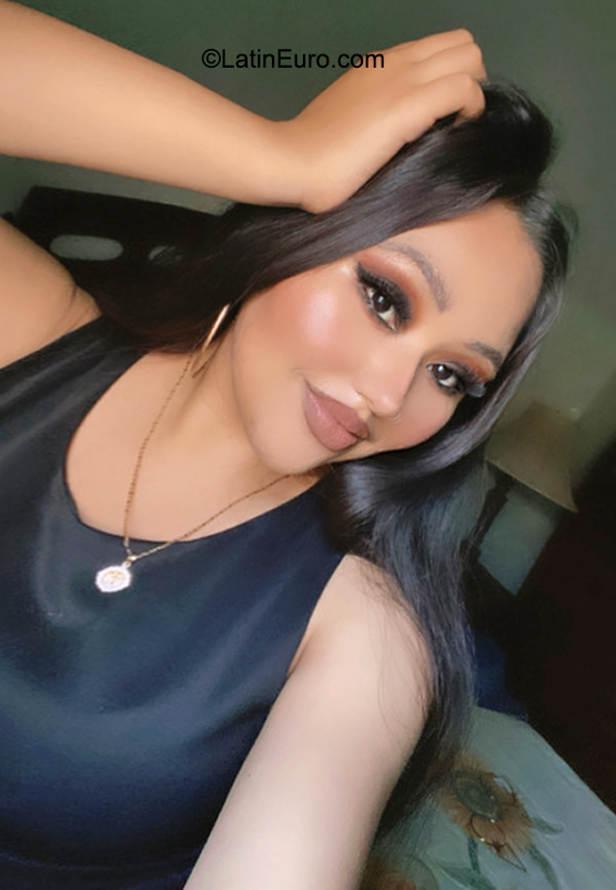 Date this exotic Mexico girl Angeles from zamora MX2502