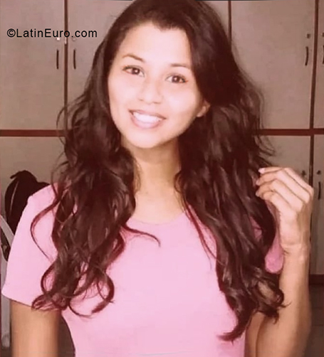 Date this foxy Brazil girl Karla from Recife BR11519