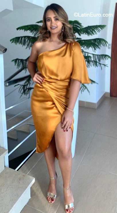 Date this funny Dominican Republic girl Yun from Santo Domingo DO40333