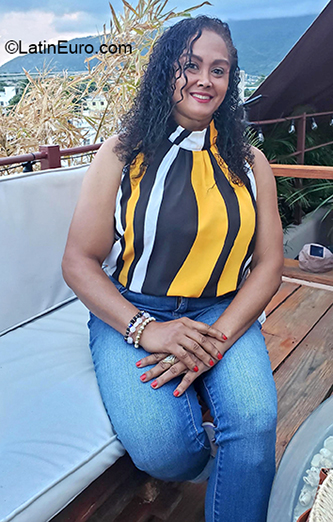 Date this nice looking Dominican Republic girl Rossy from Puerto Plata DO40335