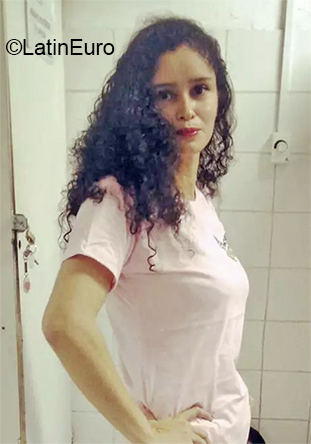 Date this foxy Brazil girl Debora from Manaus BR11539