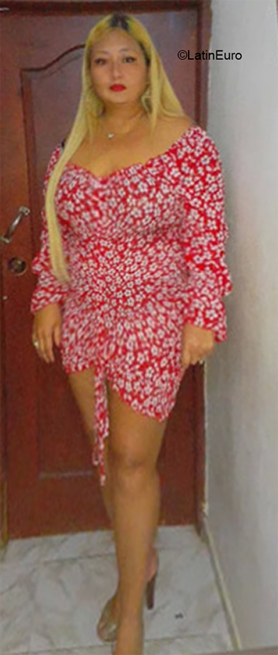 Date this delightful Dominican Republic girl Yosmery from Puerto Plata DO40440