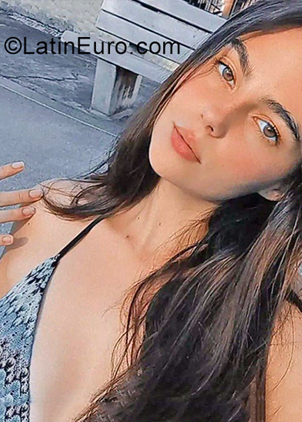 Date this happy Venezuela girl Eli from Caracas VE4123