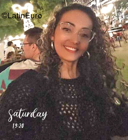 Date this voluptuous Brazil girl Jeane from fortaleza BR11594