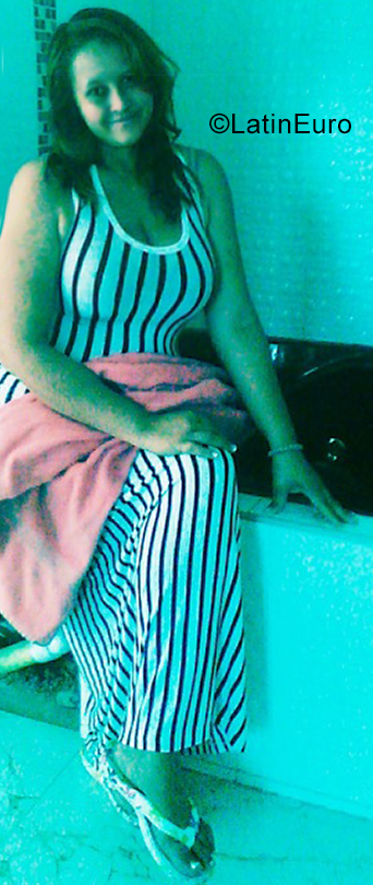 Date this happy Colombia girl Carolina from Yopal CO31211