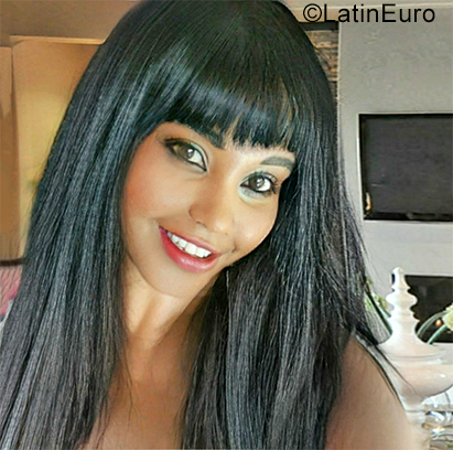 Date this sultry Brazil girl Sweet from Rio De Janeiro BR11598