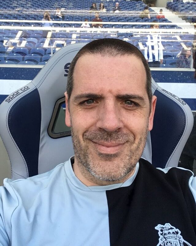 Date this tall Portugal man Pjs from Porto PT100