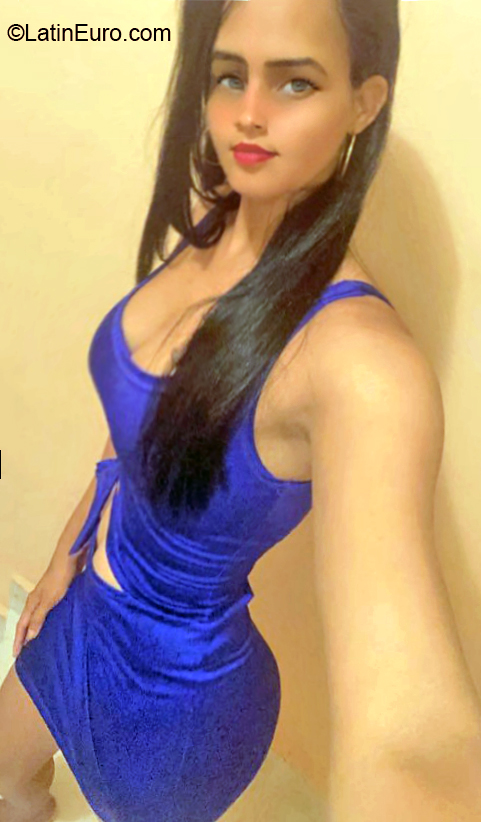 Date this delightful Dominican Republic girl Gaby from Santo Domingo DO40544
