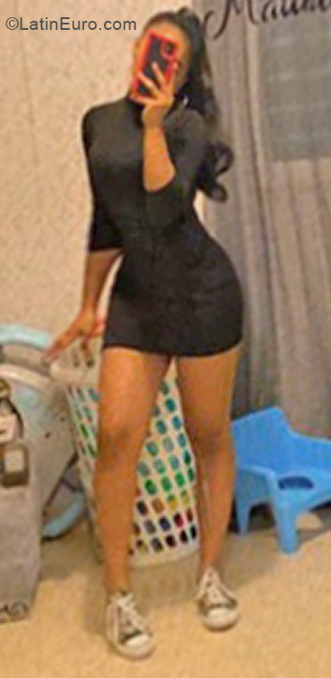Date this funny Dominican Republic girl Rosy from Santo Domingo DO40578