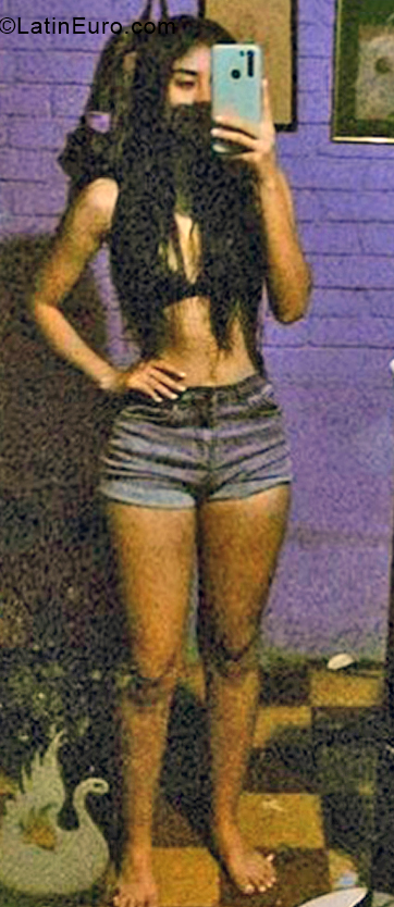 Date this lovely Colombia girl Laura from Cucuta CO31449
