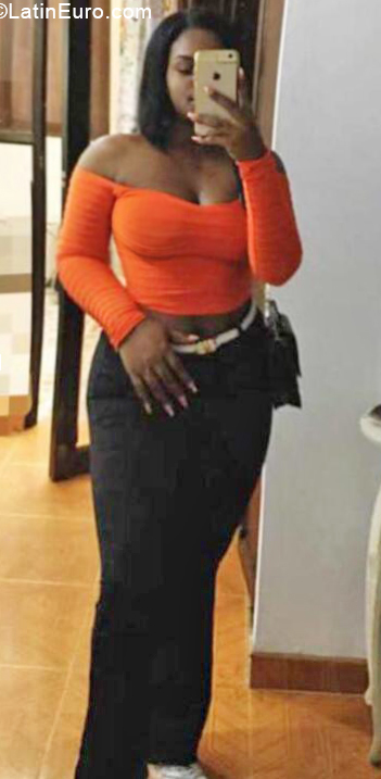 Date this sensual Colombia girl Eliana from Pereira CO31466