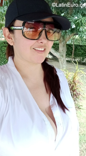 Date this exotic Colombia girl Leidy from Medellin CO31525