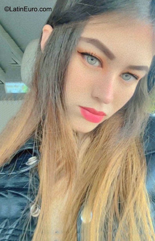 Date this hard body Mexico girl Abi from Mexico City MX2583