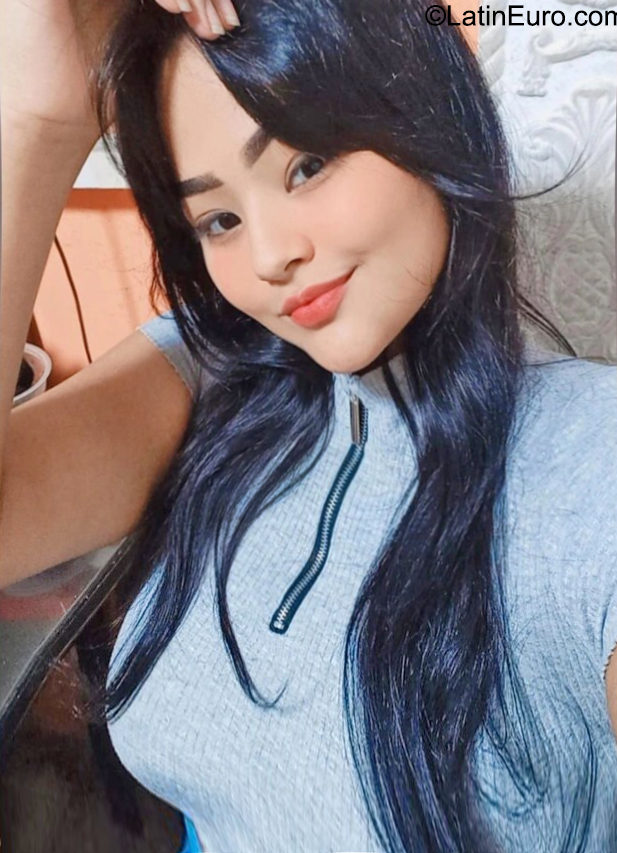 Date this georgeous Colombia girl Liliana from Barranquilla CO31540