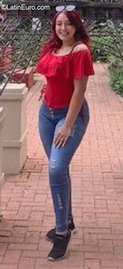 Date this lovely Bolivia girl Fecy from Santa Cruz BO138