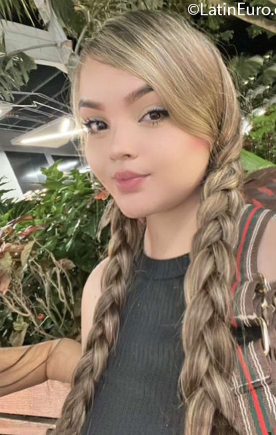Date this exotic Colombia girl Manuela from Cartago CO31592