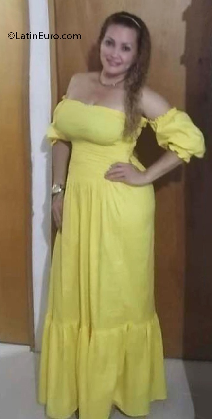 Date this cute Colombia girl Beatriz from Barranquilla CO31640