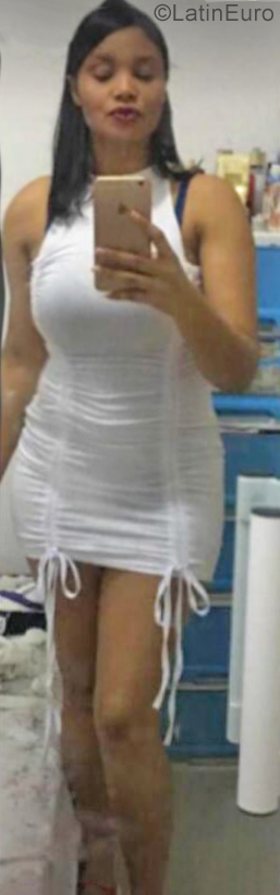 Date this funny Dominican Republic girl Elisaura Recio from Santiago DO40774