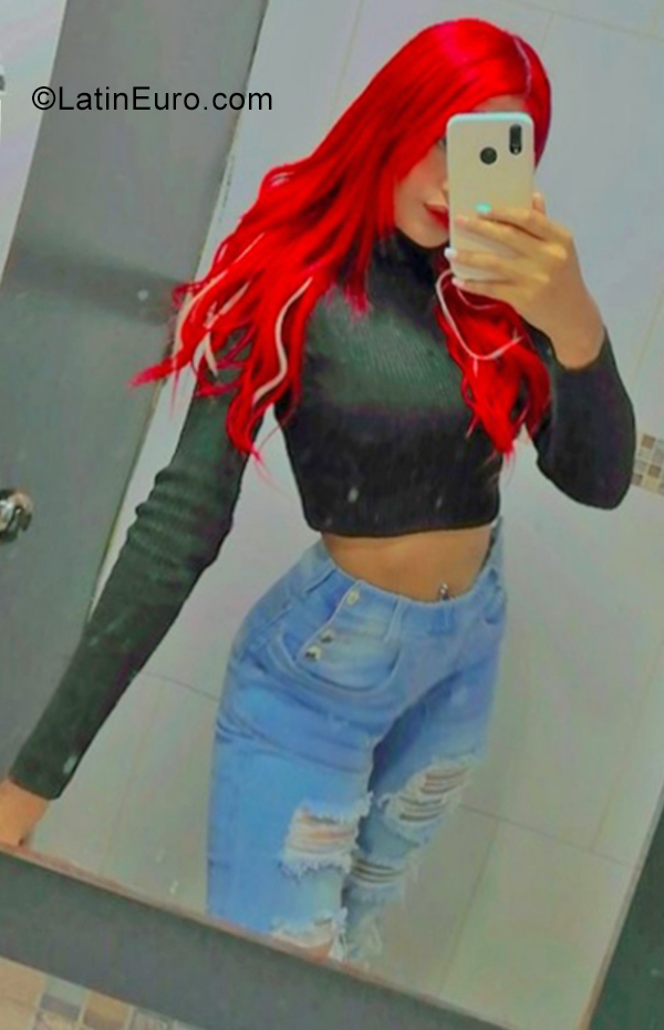 Date this young Venezuela girl Paola from Cara bo bo VE4199