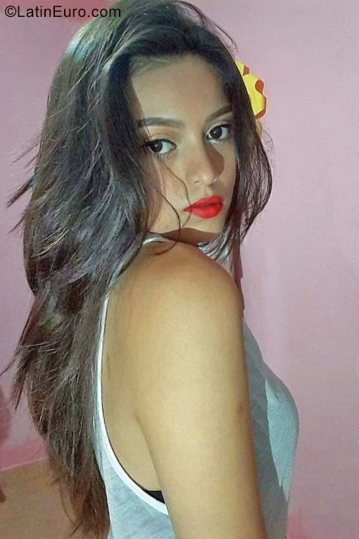 Date this hard body Bolivia girl George from Santa Cruz BO144