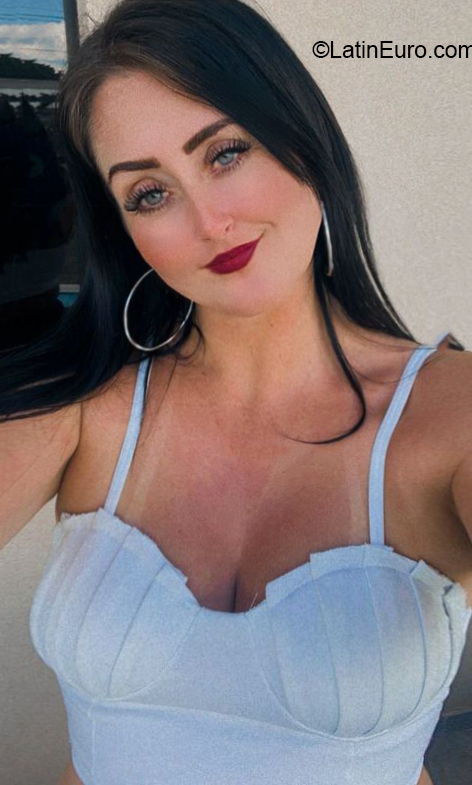 Date this cute Brazil girl Laiza from Sumare BR11908