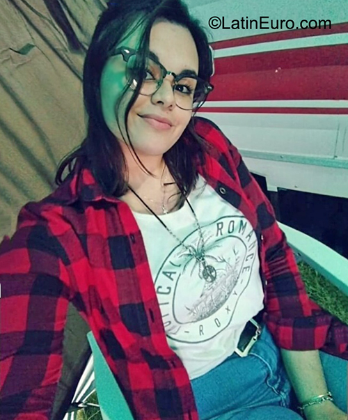 Date this beautiful Argentina girl Nahiara from Las Heras AR873