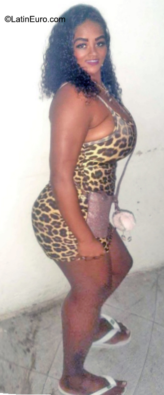 Date this gorgeous Brazil girl Priscila from Salvador BR11930