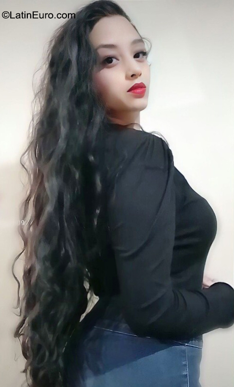 Date this exotic Mexico girl Wen from México MX2611