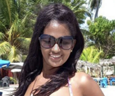 Date this lovely Dominican Republic girl Carolina from Santo Domingo DO40871