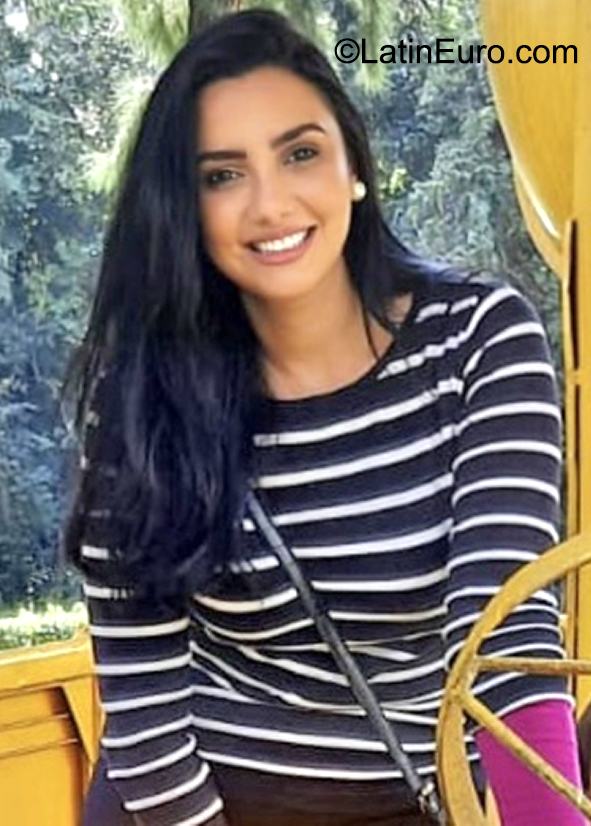 Date this good-looking Brazil girl Marcele from Belo Horizonte BR12128