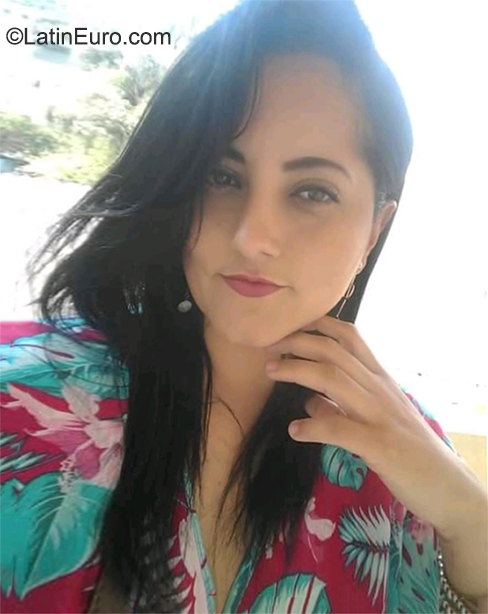 Date this funny Brazil girl Claudiana from Sao Paulo BR12002