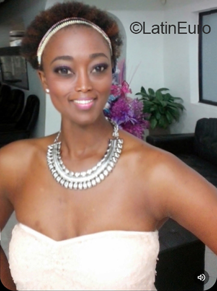 Date this hard body Colombia girl Luz from Cali CO31902