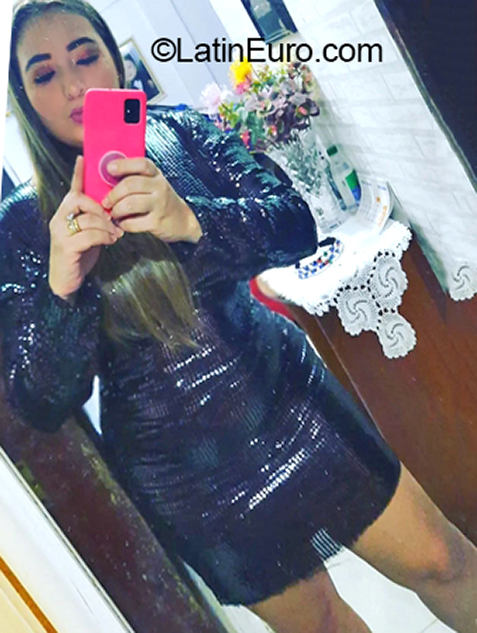 Date this funny Brazil girl Raquel from Belem BR12122