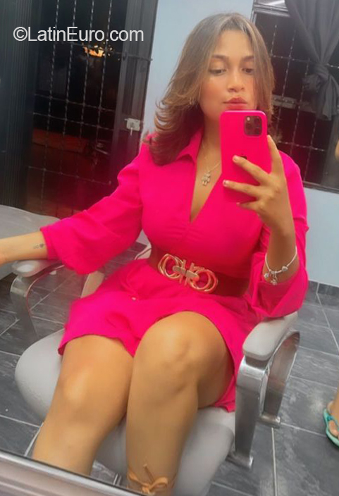 Date this nice looking Colombia girl Marsh from Valledupar CO31990