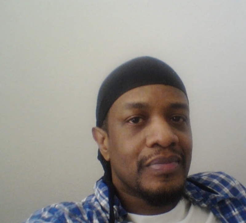 Date this nice looking United States man Reggie from Reno US21869