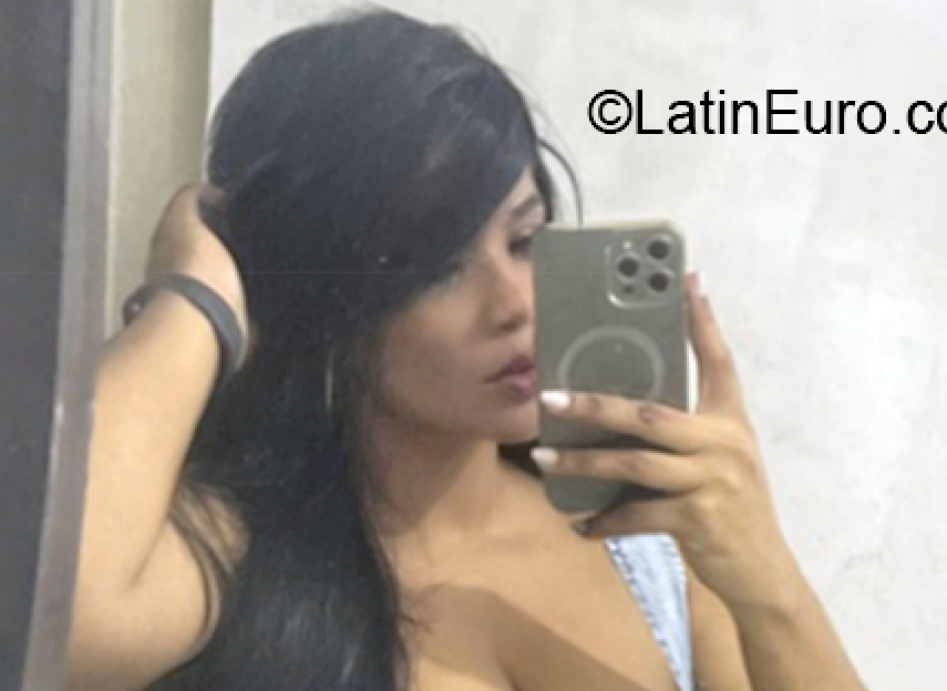 Date this sensual Dominican Republic girl Fanny from Santo Domingo DO41083