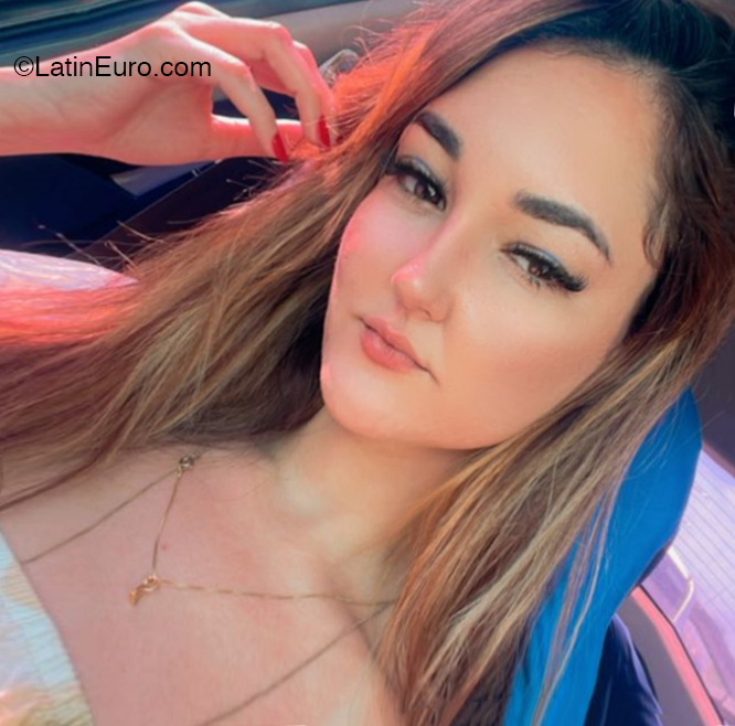 Date this attractive Brazil girl Isa from Fortaleza BR12227