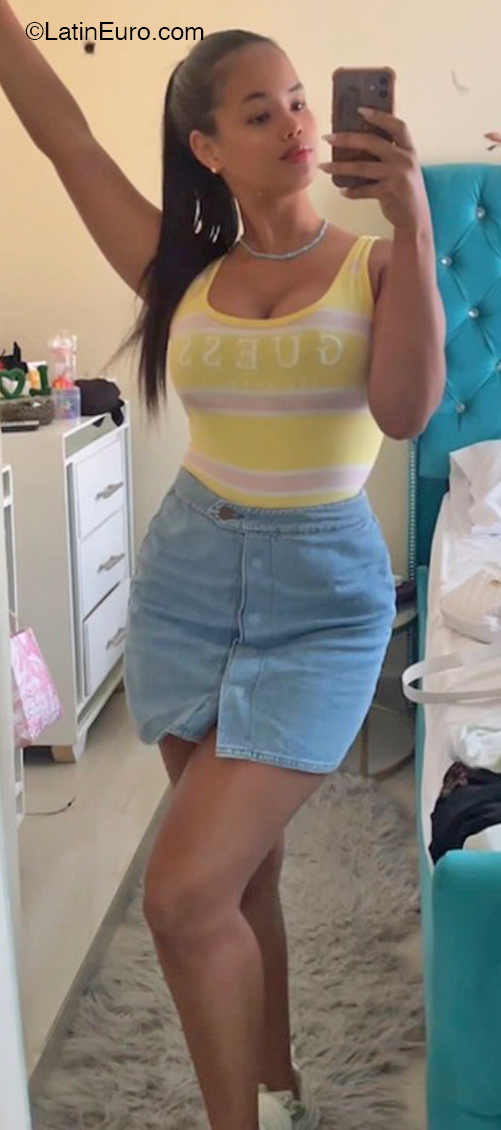Date this cute Dominican Republic girl Evelyn from La Romana DO41178