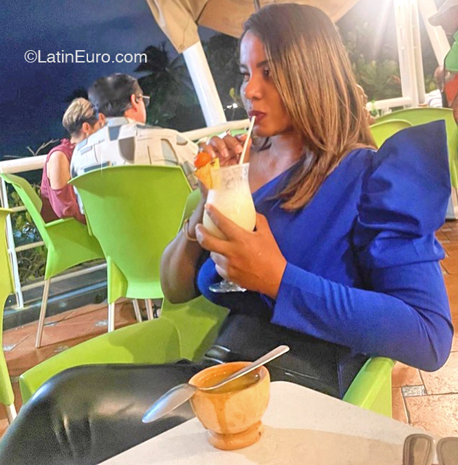 Date this hot Dominican Republic girl Pam from República Dominicana DO41183
