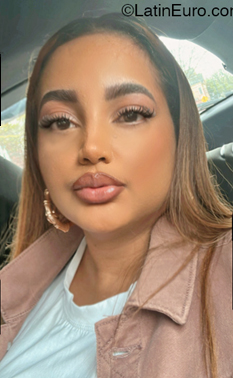 Date this young United States girl Cataleya from New York US22121
