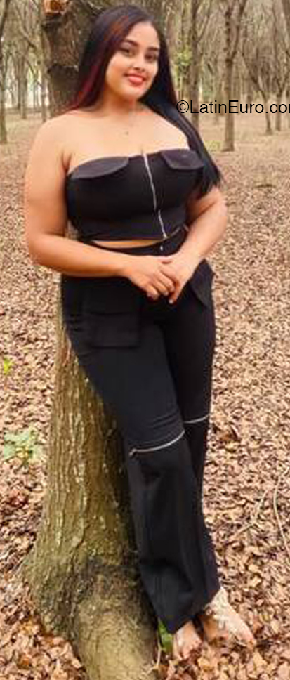 Date this sultry Dominican Republic girl Rossana from Santiago DO45128