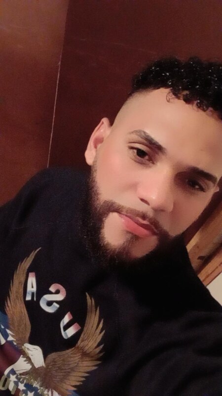 Date this pretty United States man Ni&amp;ntilde;omalo from Boston US22380