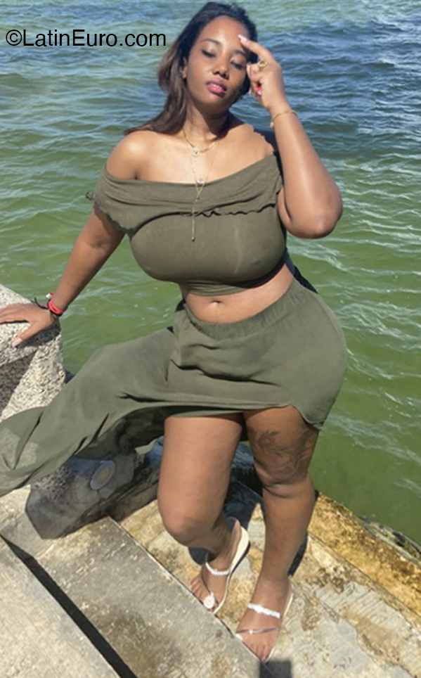 Date this tall Dominican Republic girl Marleny from Santo Dominigo DO46695