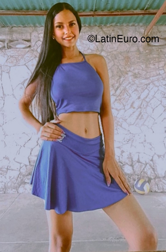 Date this exotic Venezuela girl Mariana from  VE5276